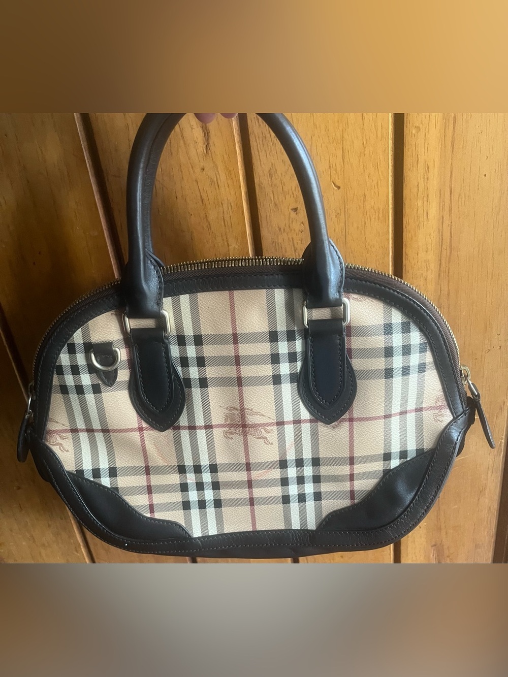 Burberry bag - Picture 2 of 15